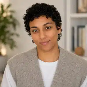 Magdalin Livingston - The Insight Clinic